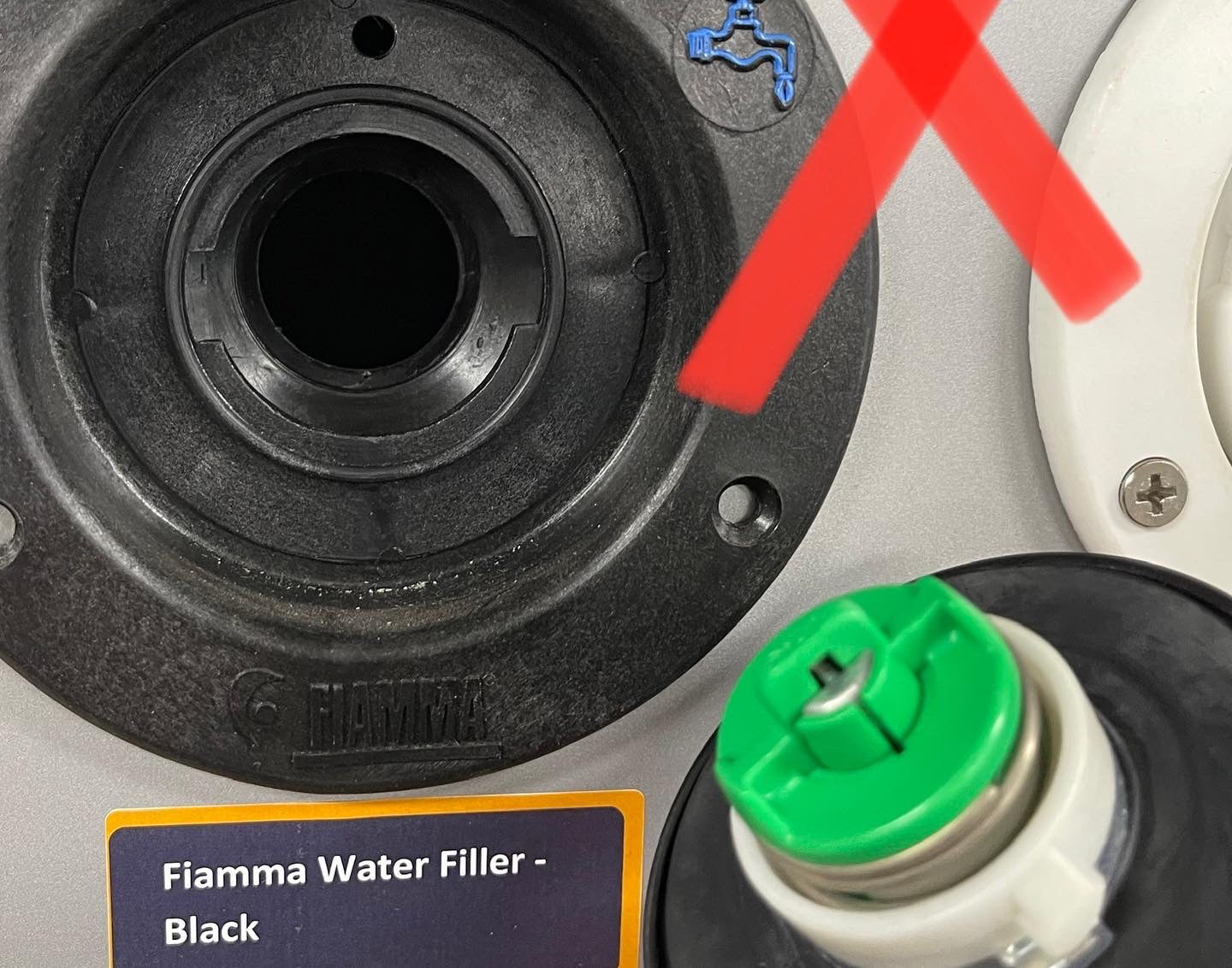 Aqua Caravan Water Scrunnel Funnel (Hume Screw in Water Fitting ) NOT ALL CARAVANS WATER FILLERS ARE THE SAME. PLEASE CHECK YOU HAVE A THREADED HUME OR ALKO STYLE FITTING. $35 + Postage