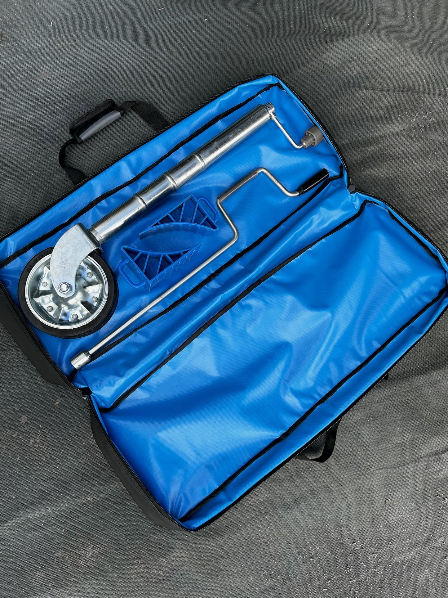 JOCKEY WHEEL & CHAINSAW BUDDY