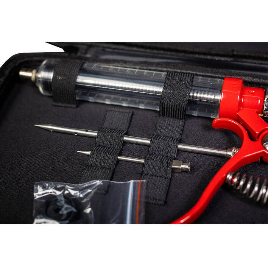 Flaming Coals 50ml Pistol Grip Gourmet Meat Injector with 2 Needles