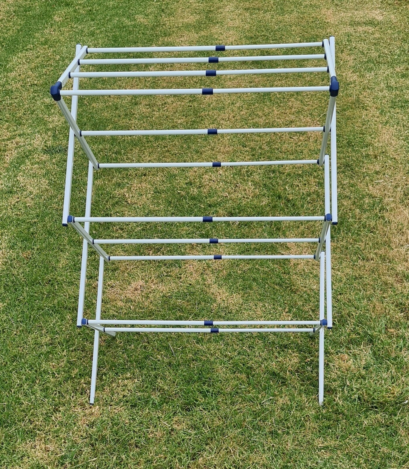 On The Road RV Extendable Clothes Airer