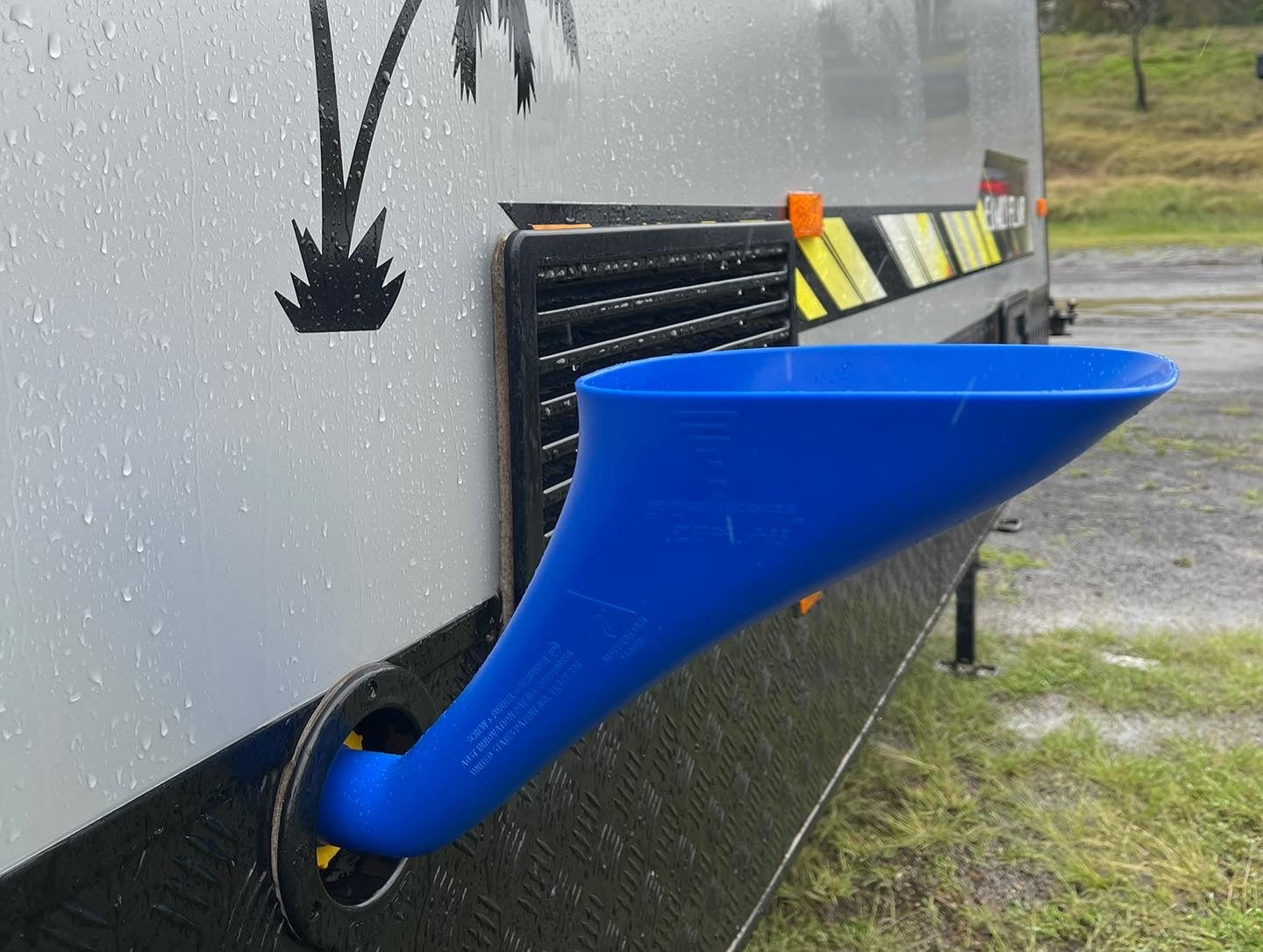 Aqua Caravan Water Scrunnel Funnel (Hume   Screw in Water Fitting  ) NOT ALL CARAVANS WATER FILLERS ARE THE SAME. PLEASE CHECK YOU HAVE A THREADED HUME OR ALKO STYLE FITTING. $35 + Postage